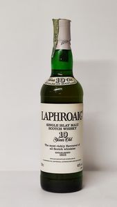 Laphroaig 10Years Old, Single Isaly Malt Scotch Whisky  - Asta Wine and Spirit for Christmas - Associazione Nazionale - Case d'Asta italiane