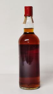 Macallan-Glenlivet 33 Years Old 1946, Pure Highland Malt Scotch Whisky  - Asta Wine and Spirit for Christmas - Associazione Nazionale - Case d'Asta italiane