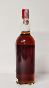 Macallan-Glenlivet 34 Years Old 1937, Pure Highland Malt Scotch Whisky  - Asta Wine and Spirit for Christmas - Associazione Nazionale - Case d'Asta italiane