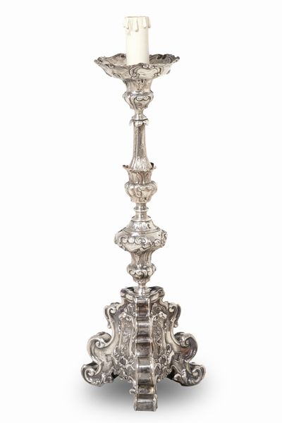 Candeliere in rame argentato. XVIII-XIX secolo  - Asta Antiquariato - Associazione Nazionale - Case d'Asta italiane