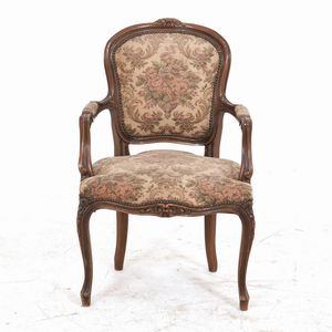 Poltrona in stile Luigi XV in legno intagliato  - Asta Antiquariato - Associazione Nazionale - Case d'Asta italiane