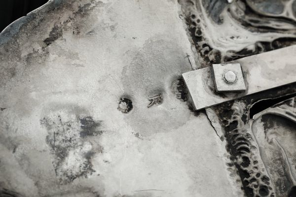 Coppia di acquasantiere. Milano XIX secolo. Marchio dell�argentiere parziale di difficile lettura  - Asta Argenti da Collezione | XX secolo - Associazione Nazionale - Case d'Asta italiane