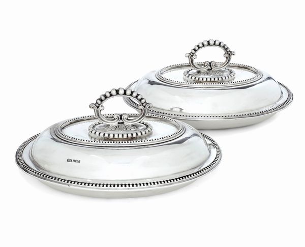 Coppia di legumiere. Marchi della citt� di Sheffield per l�anno 1898, argentiere Horton & Allday  - Asta Argenti da Collezione | XX secolo - Associazione Nazionale - Case d'Asta italiane