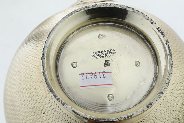 Servizio da t� e caff�. Londra 1860, argentiere Robert Garrard  - Asta Argenti da Collezione | XX secolo - Associazione Nazionale - Case d'Asta italiane