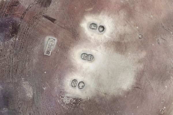 Servizio da t� e caff�. Londra, 1864. Argentiere Robert Harper  - Asta Argenti da Collezione | XX secolo - Associazione Nazionale - Case d'Asta italiane