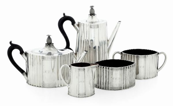 Servizio da t e caff. Londra 1866, Argentiere Hunt & Ruskell  - Asta Argenti da Collezione | XX secolo - Associazione Nazionale - Case d'Asta italiane