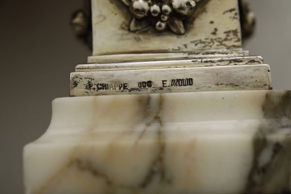 Quattro gruppi raffiguranti allegorie con putti danzanti. Argenteria artistica italiana, prima met del XX secolo. Argentiere Eugenio Avolio Napoli per Chiappe Genova  - Asta Argenti da Collezione | XX secolo - Associazione Nazionale - Case d'Asta italiane