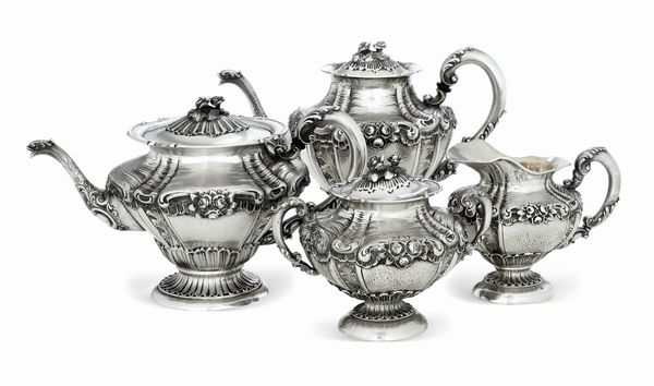Servizio t e caff. Argenteria artistica italiana, prima met del XX secolo  - Asta Argenti da Collezione | XX secolo - Associazione Nazionale - Case d'Asta italiane