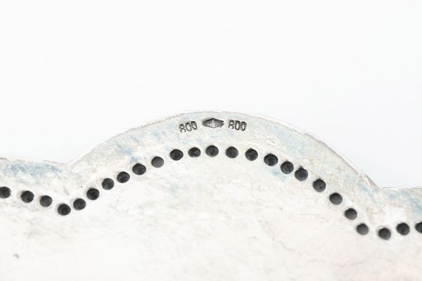 Piatto. Argenteria milanese della prima met del XX secolo, marchio con fascio littorio in uso dal 1935 al 1945, argentiere Luigi Forloni  - Asta Argenti da Collezione | XX secolo - Associazione Nazionale - Case d'Asta italiane