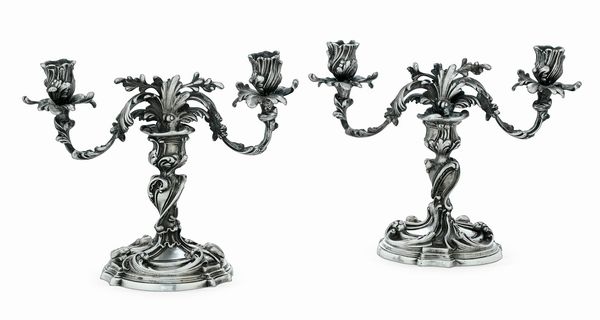 Coppia di doppieri. Maison Mario Buccellati, marchio con fascio littorio in uso adal 1935 al 1945  - Asta Argenti da Collezione | XX secolo - Associazione Nazionale - Case d'Asta italiane