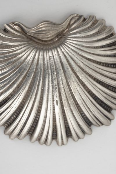 Gruppo di tre conchiglie. Maison Gianmaria Buccellati, argentiere Clementi Bologna, Italia XX-XXI secolo  - Asta Argenti da Collezione | XX secolo - Associazione Nazionale - Case d'Asta italiane