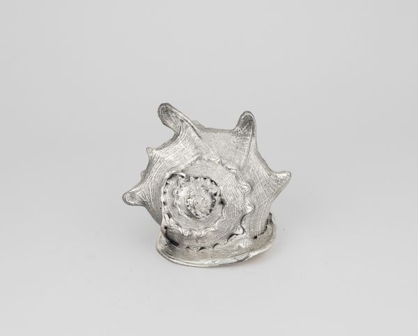 Grande conchiglia rivestita in argento, etichetta a scudo Mario Buccellati, Italia XX-XXI secolo  - Asta Argenti da Collezione | XX secolo - Associazione Nazionale - Case d'Asta italiane