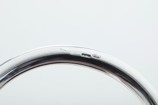 Candeliere a foggia di tulipano. Argenteria artistica italiana del XXI secolo, argentiere Fala Cernobbio (CO)  - Asta Argenti da Collezione | XX secolo - Associazione Nazionale - Case d'Asta italiane