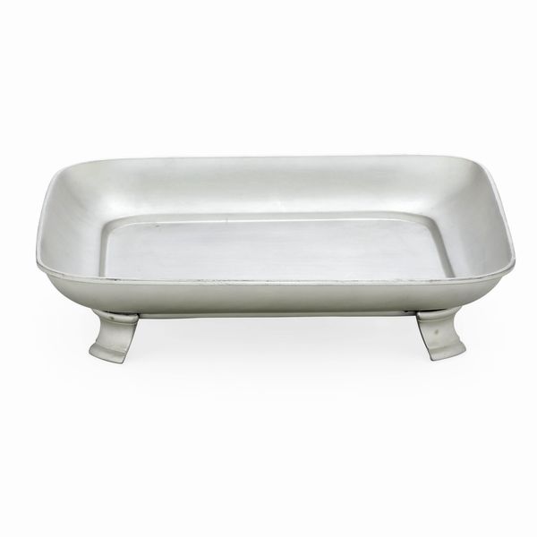 Centrotavola satinato. Argentiere Desiderio Bulzi. Milano. Anni '50  - Asta Argenti da Collezione | XX secolo - Associazione Nazionale - Case d'Asta italiane