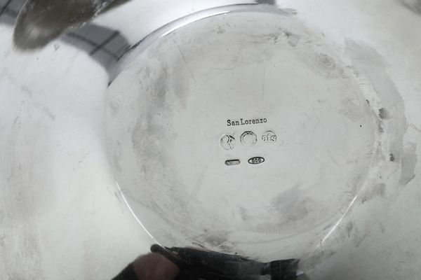 Due coppe centrotavola. Manifattura San Lorenzo. Afra e Tobia Scarpa. Milano XX secolo  - Asta Argenti da Collezione | XX secolo - Associazione Nazionale - Case d'Asta italiane