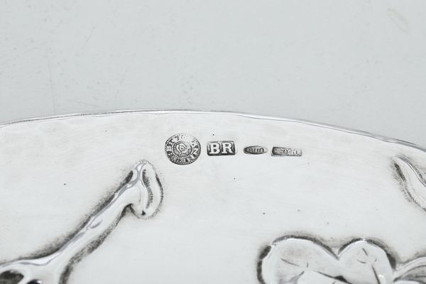 Piatto. Argenteria artistica fiorentina del XX-XXI secolo. Argentiere Brandimarte  - Asta Argenti da Collezione | XX secolo - Associazione Nazionale - Case d'Asta italiane