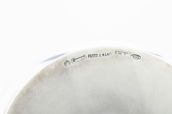 Bottiglia. Argenteria artistica fiorentina del XXI secolo per Cassetti  - Asta Argenti da Collezione | XX secolo - Associazione Nazionale - Case d'Asta italiane