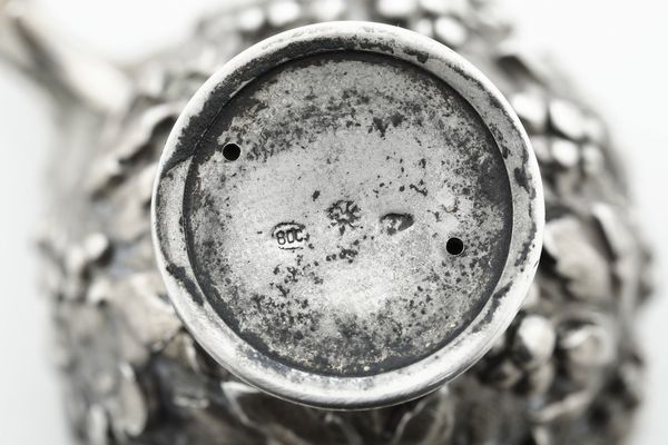 Coppa di gusto archeologico. Argenteria artistica italiana del XX secolo  - Asta Argenti da Collezione | XX secolo - Associazione Nazionale - Case d'Asta italiane