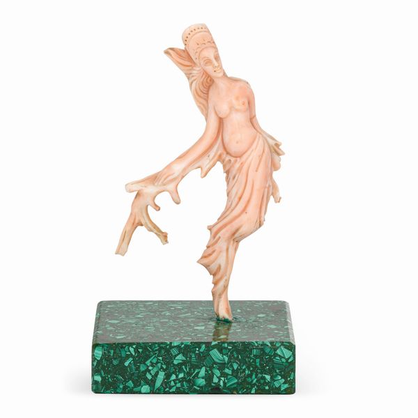 Figura femminile. Firmata Parlati, Napoli XX-XXI secolo  - Asta Argenti da Collezione | XX secolo - Associazione Nazionale - Case d'Asta italiane