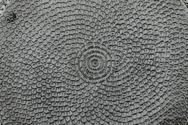 Scatola con coperchio. Cutch, India. Epoca Raj Impero Britannico, XIX secolo  - Asta Argenti da Collezione | XX secolo - Associazione Nazionale - Case d'Asta italiane