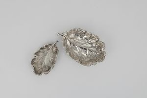 Due foglie. Maison Gianmaria Buccellati, argentiere Clementi Bologna, Italia XX-XXI secolo  - Asta Argenti da Collezione | XX secolo - Associazione Nazionale - Case d'Asta italiane