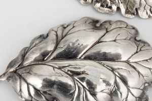 Due foglie. Maison Gianmaria Buccellati, argentiere Clementi Bologna, Italia XX-XXI secolo  - Asta Argenti da Collezione | XX secolo - Associazione Nazionale - Case d'Asta italiane