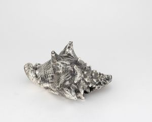 Grande conchiglia rivestita in argento, etichetta a scudo Mario Buccellati, Italia XX-XXI secolo  - Asta Argenti da Collezione | XX secolo - Associazione Nazionale - Case d'Asta italiane