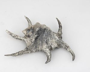 Conchiglia rivestita in argento, etichetta a scudo Mario Buccellati, Italia XX-XXI secolo  - Asta Argenti da Collezione | XX secolo - Associazione Nazionale - Case d'Asta italiane