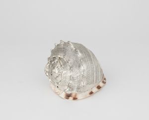 Conchiglia rivestita in argento, etichetta a scudo Mario Buccellati, Italia XX-XXI secolo  - Asta Argenti da Collezione | XX secolo - Associazione Nazionale - Case d'Asta italiane