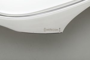 Ciotola a pesce. Argenteria artistica milanese del XX-XXI secolo. Argentiere designer Gabriele Devecchi  - Asta Argenti da Collezione | XX secolo - Associazione Nazionale - Case d'Asta italiane