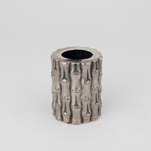 Accendino da tavolo a finto bamboo. Maison Gucci, Italia XX-XXI secolo  - Asta Argenti da Collezione | XX secolo - Associazione Nazionale - Case d'Asta italiane