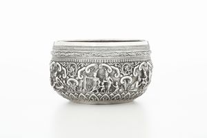 Ciotola. Birmania XIX-XX secolo  - Asta Argenti da Collezione | XX secolo - Associazione Nazionale - Case d'Asta italiane