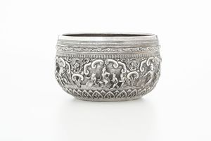 Ciotola. Birmania XIX-XX secolo  - Asta Argenti da Collezione | XX secolo - Associazione Nazionale - Case d'Asta italiane