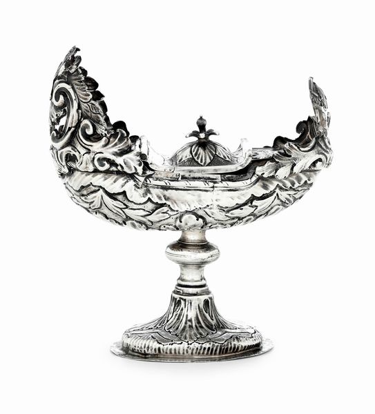 Navicella. Argenteria barocca italiana del XVIII secolo, marchi consunti di difficile lettura  - Asta Argenti da Collezione | Antichi - Associazione Nazionale - Case d'Asta italiane