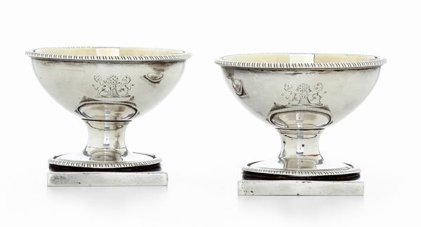 Coppia di saliere. Londra 1832, argentiere James Wintle  - Asta Argenti da Collezione | Antichi - Associazione Nazionale - Case d'Asta italiane