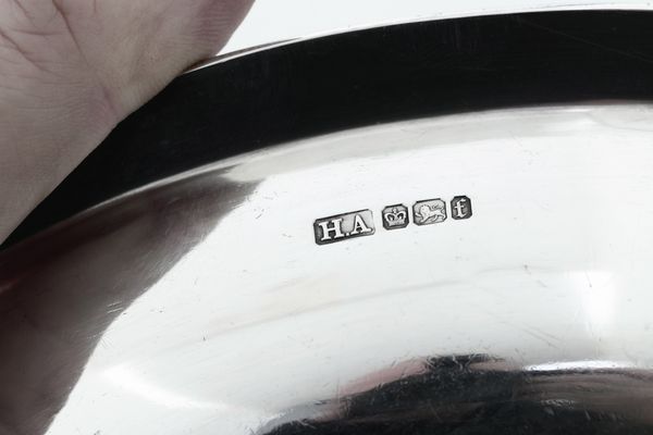 Coppia di legumiere. Marchi della citt di Sheffield per lanno 1898, argentiere Horton & Allday  - Asta Argenti da Collezione | Antichi - Associazione Nazionale - Case d'Asta italiane