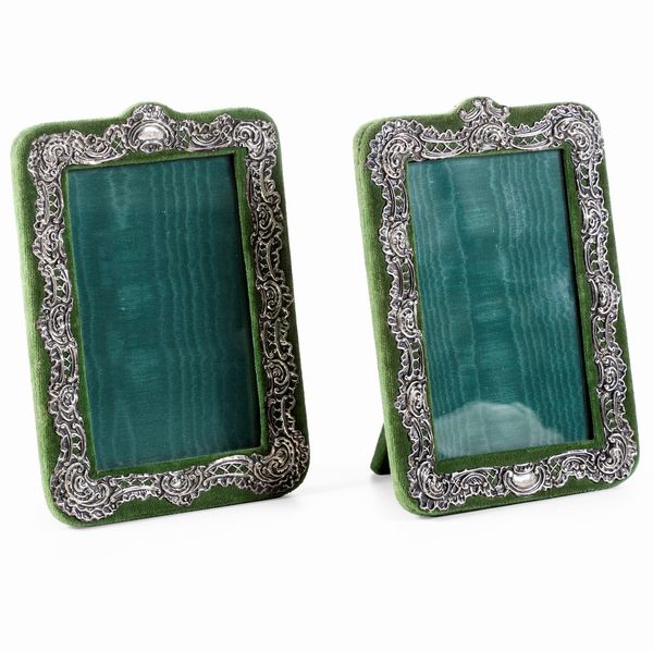 Coppia di porta fotografie. Birmingham fine XIX secolo  - Asta Argenti da Collezione | Antichi - Associazione Nazionale - Case d'Asta italiane