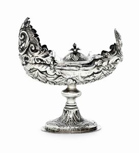 Navicella. Argenteria barocca italiana del XVIII secolo, marchi consunti di difficile lettura  - Asta Argenti da Collezione | Antichi - Associazione Nazionale - Case d'Asta italiane