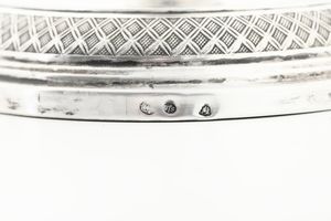 Coppia di candelabri. Vercelli XIX secolo, argentiere Giuseppe Sambonetti  - Asta Argenti da Collezione | Antichi - Associazione Nazionale - Case d'Asta italiane