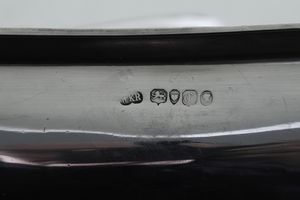 Due legumiere. Una Londra 1881, marchio dellargentiere parziale di difficile lettura e una Londra 1838, argentiere WK Reid  - Asta Argenti da Collezione | Antichi - Associazione Nazionale - Case d'Asta italiane