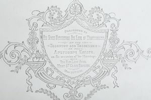 Vassoio. Sheffield 1891, argentiere SFAJF entro scudo (non identificato)  - Asta Argenti da Collezione | Antichi - Associazione Nazionale - Case d'Asta italiane