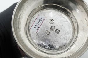 Mug. Londra 1749, argentiere William Cripps (?)  - Asta Argenti da Collezione | Antichi - Associazione Nazionale - Case d'Asta italiane