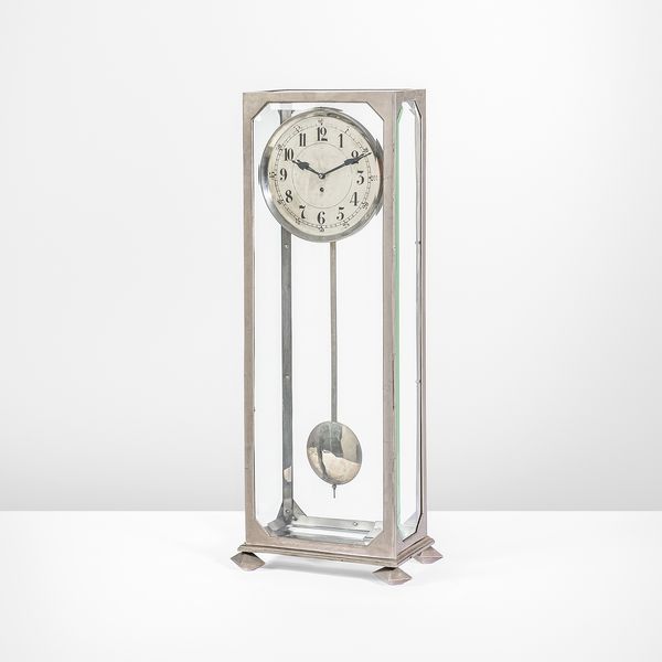 Adolf Loos : Raro orologio a pendolo da pavimento.  - Asta Fine Design - Associazione Nazionale - Case d'Asta italiane