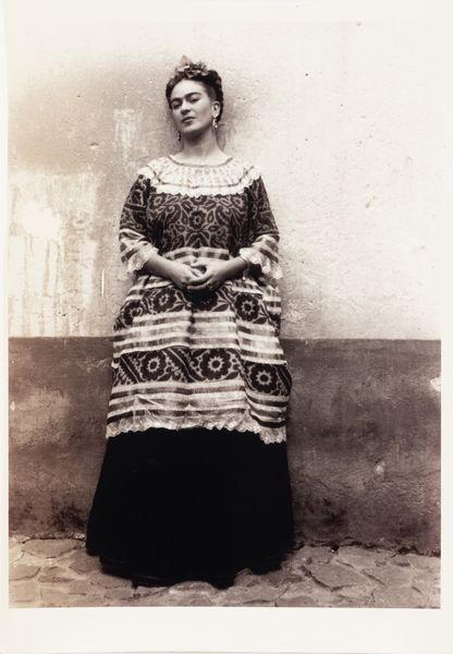Leo Matiz : Frida Kahlo - Coyoacan, Mexico  - Asta Fotografia - Associazione Nazionale - Case d'Asta italiane