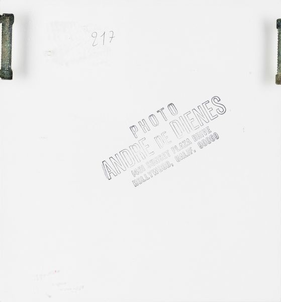 André De Dienes : Marilyn sorridente con le mani nei capelli  - Asta Fotografia - Associazione Nazionale - Case d'Asta italiane