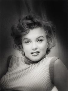 André De Dienes - Marilyn in posa