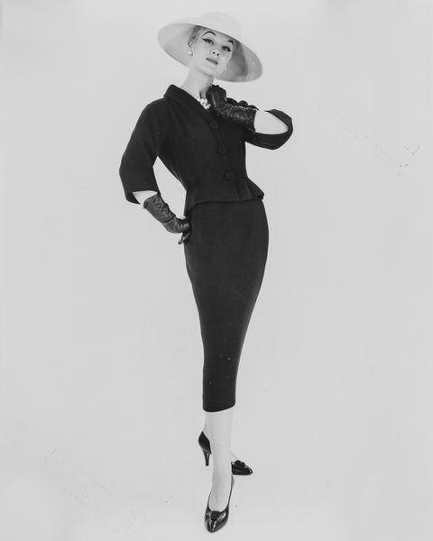 Thomas Kublin : Senza titolo (Abiti Tissus Abraham e Pierre Balmain)  - Asta Fotografia - Associazione Nazionale - Case d'Asta italiane