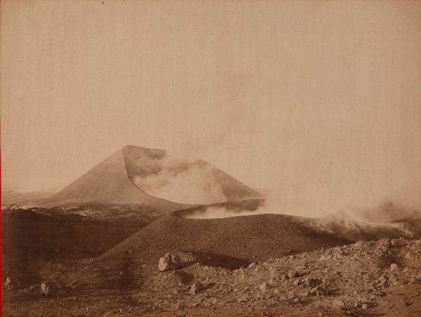 Mauro Ledru : Etna. Eruzione del 1892. Crateri visti a 100 metri il giorno 19 agosto  - Asta Fotografia - Associazione Nazionale - Case d'Asta italiane