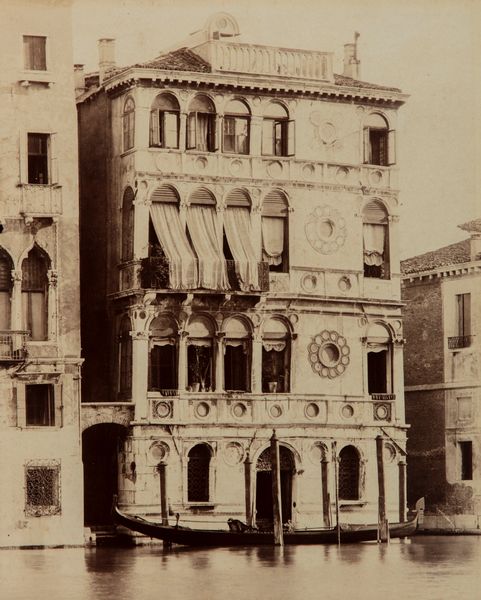 PAOLO SALVIATI : Venezia, Palazzo Dario e Fonte  - Asta Fotografia - Associazione Nazionale - Case d'Asta italiane