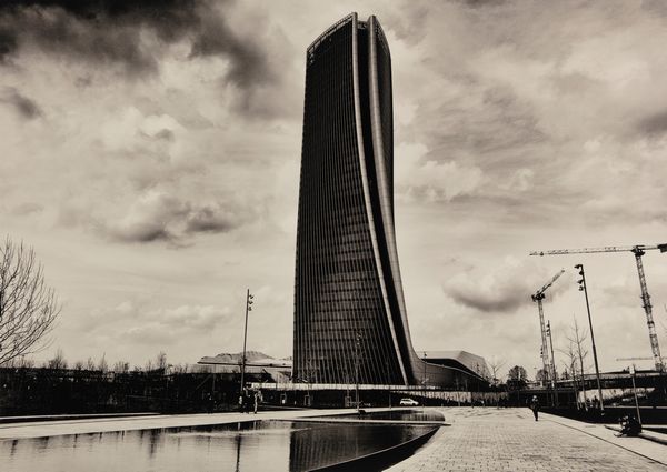 Sebastiano  Tavolazzi : Milano Nuova: City Life  - Asta Fotografia - Associazione Nazionale - Case d'Asta italiane